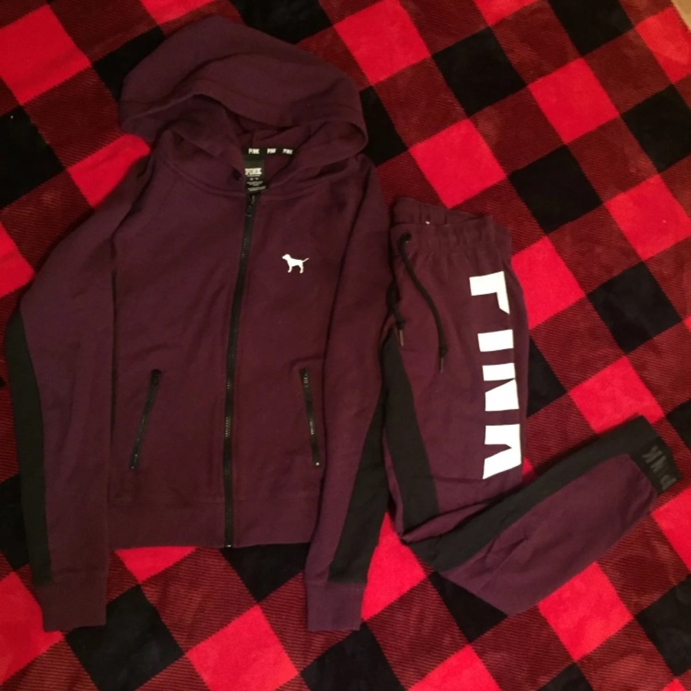 VS Pink maroon set